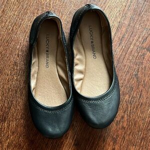 Lucky brand ballet flats size 5